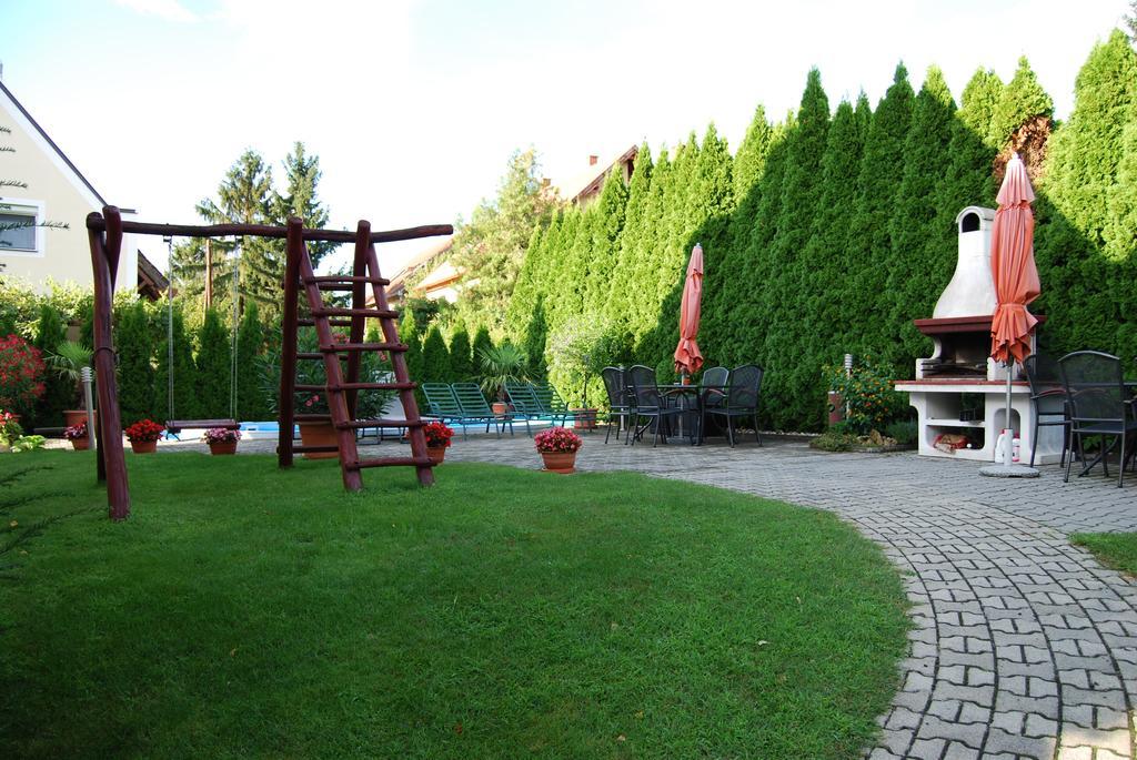 Barackvirag Vendeghaz Hotel Tihany Exterior foto
